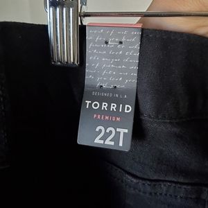 Torrid Bombshell Skinny Jeans black 22T